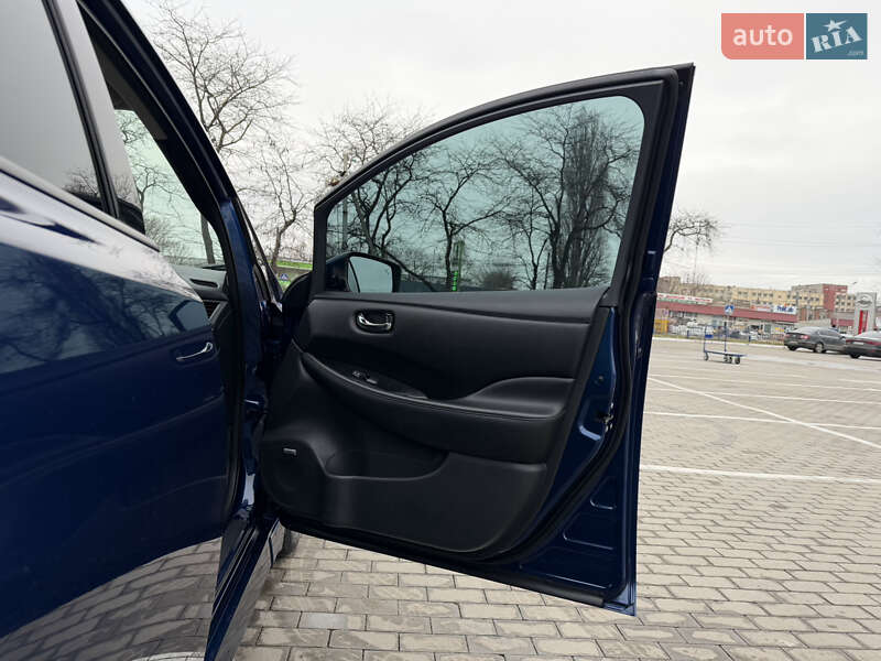 Хэтчбек Nissan Leaf 2018 в Одессе фото 53 Хэтчбек Nissan Leaf 2018 в Одессе