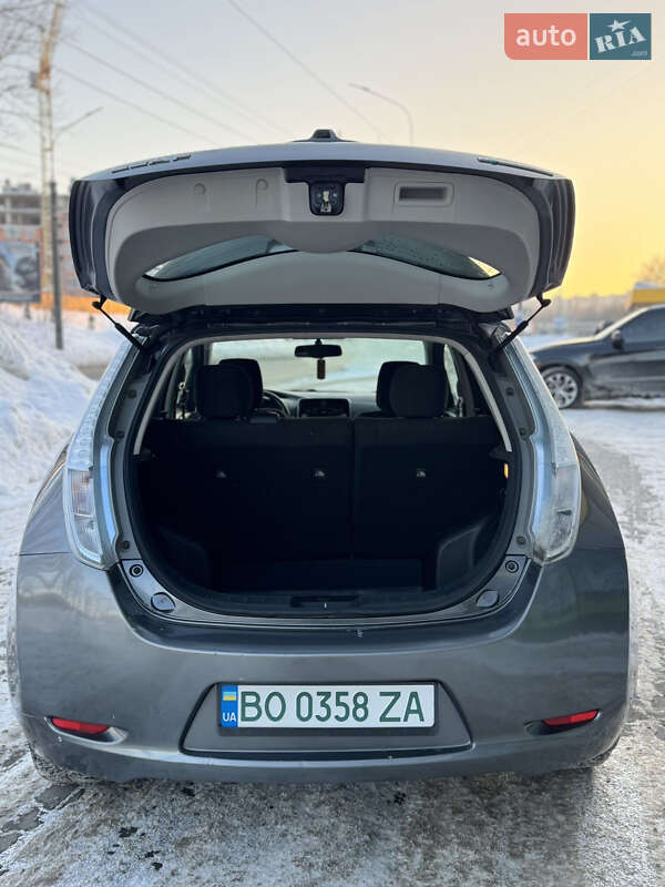 Хэтчбек Nissan Leaf 2014 в Тернополе