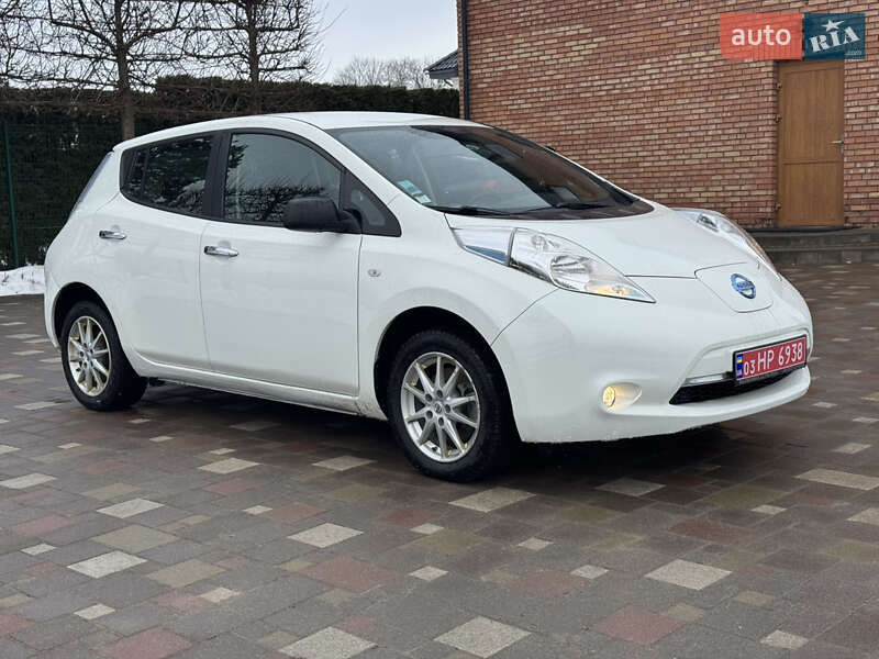 Хетчбек Nissan Leaf 2016 в Львові фото 2 Хетчбек Nissan Leaf 2016 в Львові