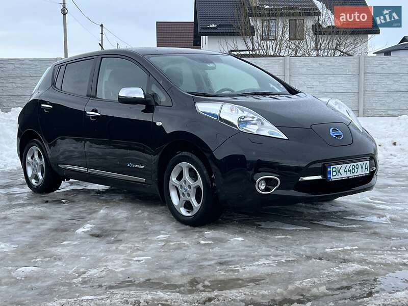 Хэтчбек Nissan Leaf 2013 в Ровно