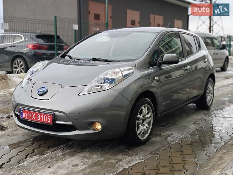 Хэтчбек Nissan Leaf 2013 в Ивано-Франковске