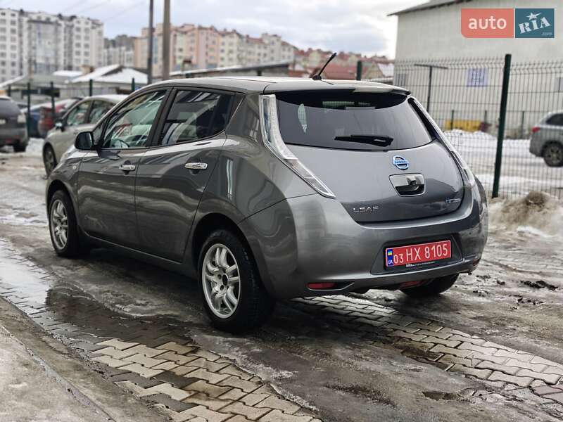 Хэтчбек Nissan Leaf 2013 в Ивано-Франковске