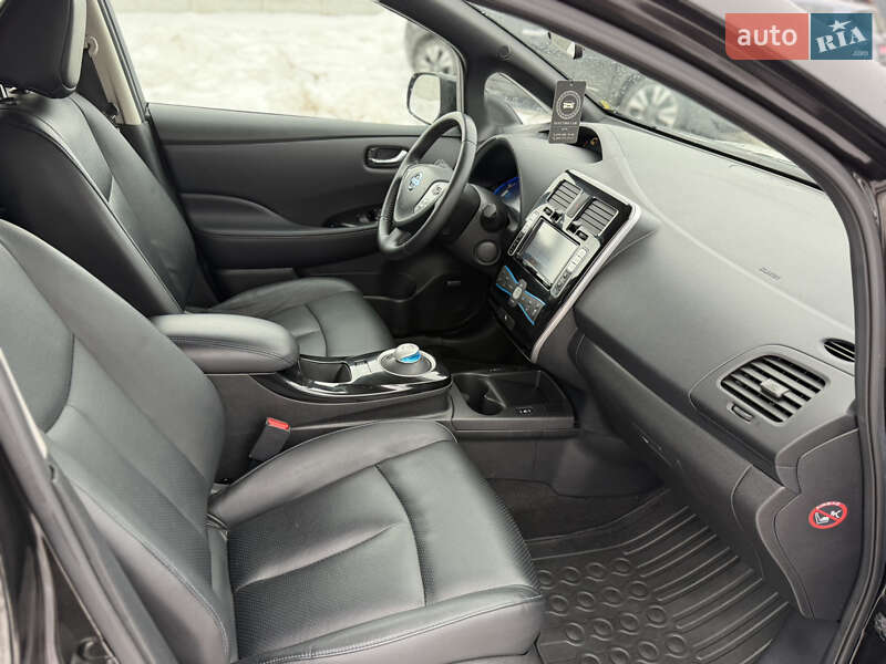 Хетчбек Nissan Leaf 2017 в Рівному