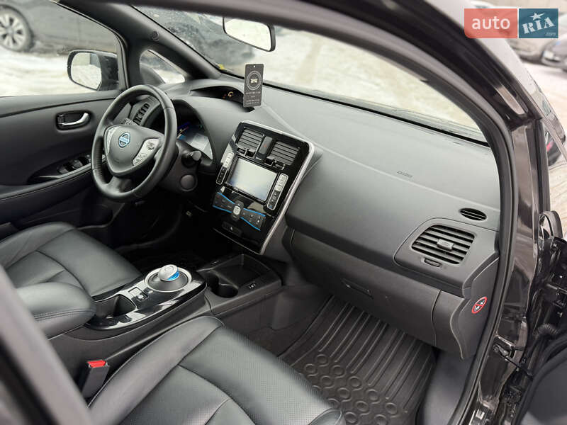 Хетчбек Nissan Leaf 2017 в Рівному