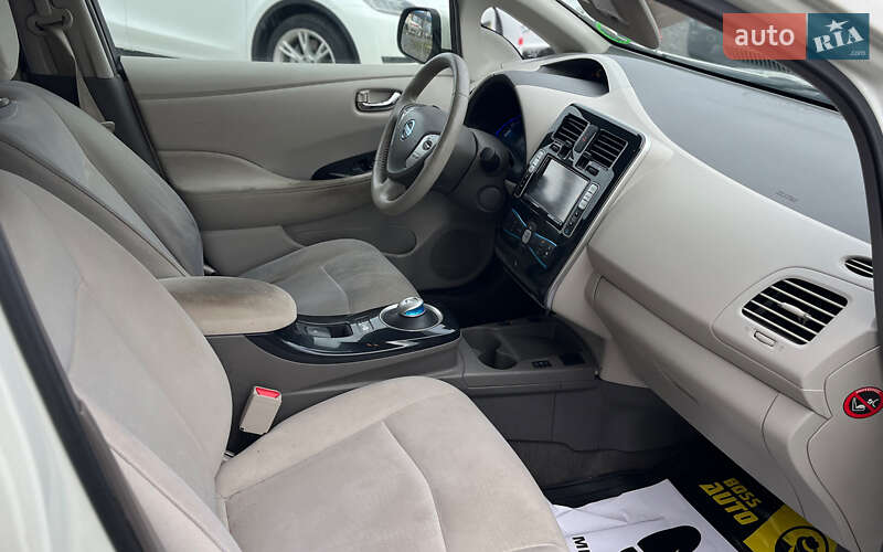 Хэтчбек Nissan Leaf 2012 в Мукачево фото 12 Хэтчбек Nissan Leaf 2012 в Мукачево