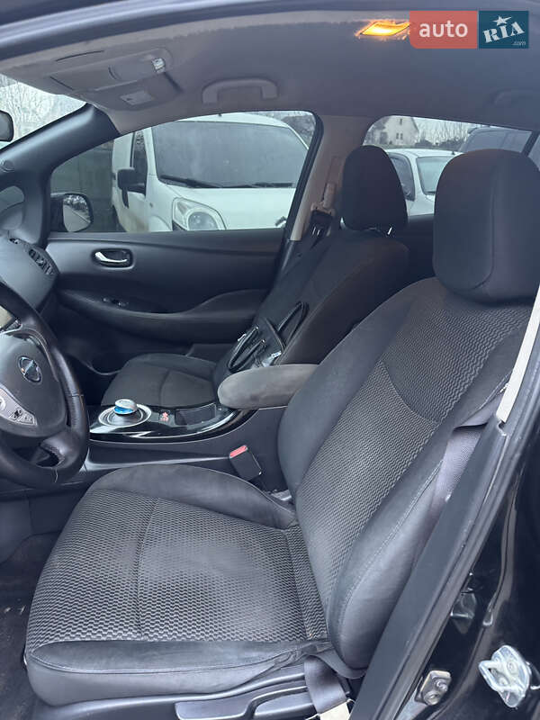 Хэтчбек Nissan Leaf 2013 в Ужгороде