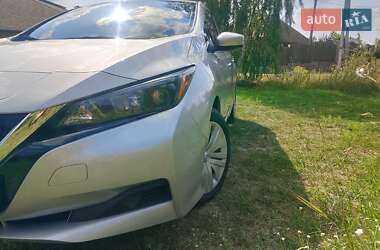 Хэтчбек Nissan Leaf 2022 в Киеве