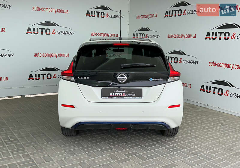 Хэтчбек Nissan Leaf 2018 в Львове