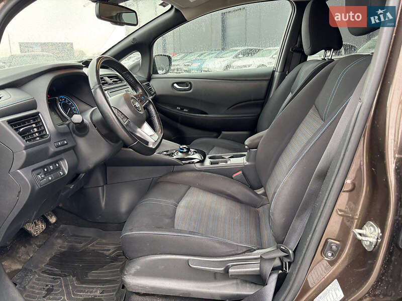 Хетчбек Nissan Leaf 2018 в Львові