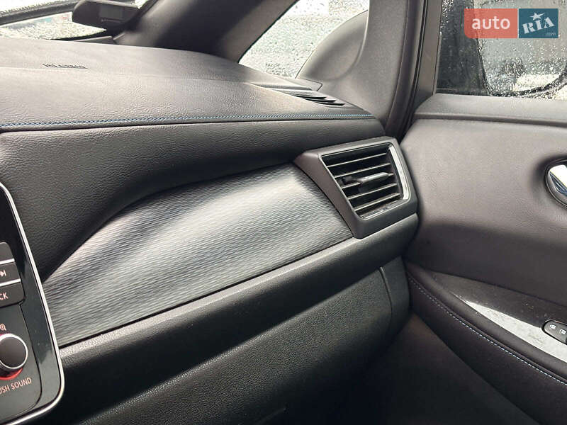 Хетчбек Nissan Leaf 2018 в Львові