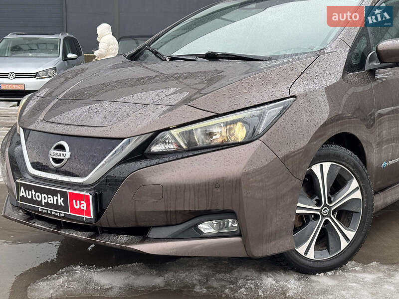 Хетчбек Nissan Leaf 2018 в Львові