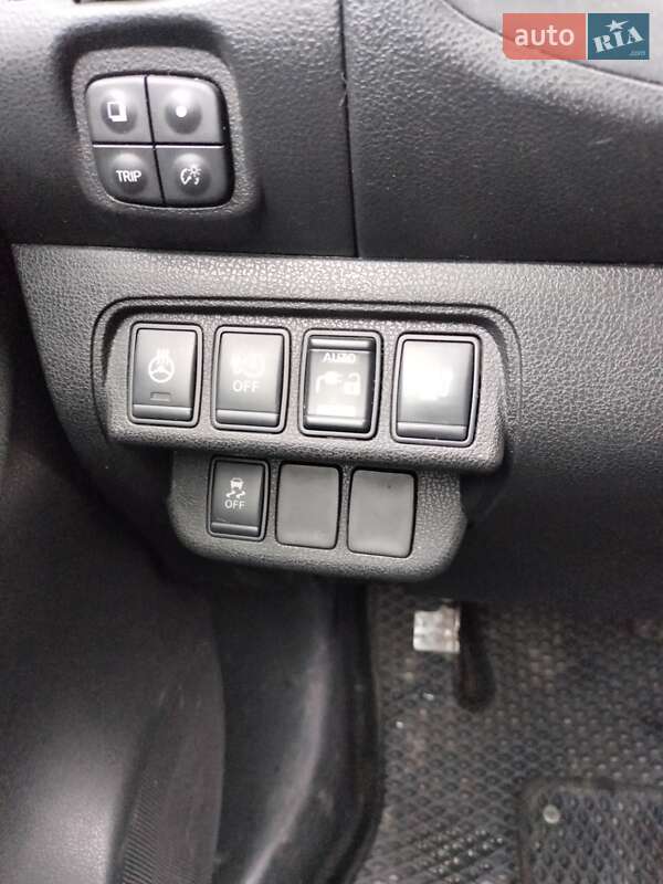 Хетчбек Nissan Leaf 2015 в Вінниці фото 16 Хетчбек Nissan Leaf 2015 в Вінниці