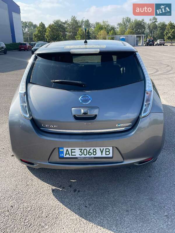 Хэтчбек Nissan Leaf 2013 в Днепре фото 3 Хэтчбек Nissan Leaf 2013 в Днепре