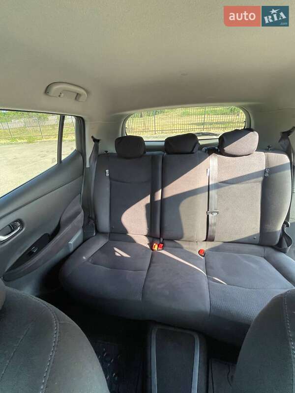 Хэтчбек Nissan Leaf 2013 в Днепре фото 8 Хэтчбек Nissan Leaf 2013 в Днепре