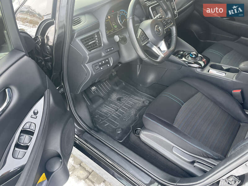 Хетчбек Nissan Leaf 2020 в Львові