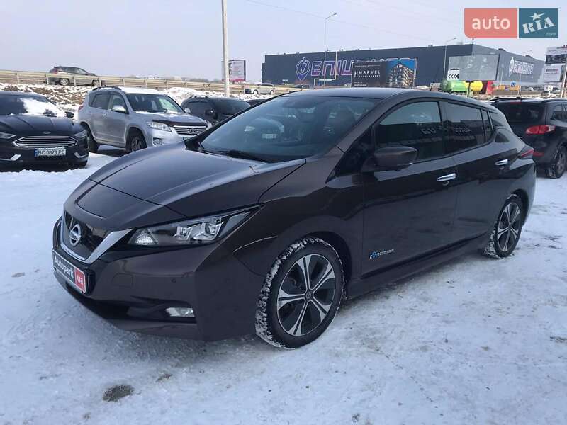 Хэтчбек Nissan Leaf 2018 в Львове фото Хэтчбек Nissan Leaf 2018 в Львове
