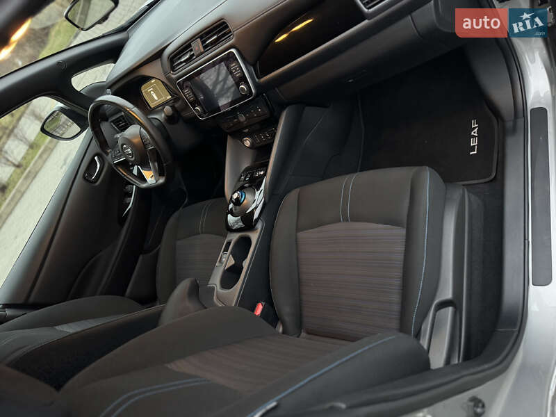Хэтчбек Nissan Leaf 2022 в Луцке фото 5 Хэтчбек Nissan Leaf 2022 в Луцке