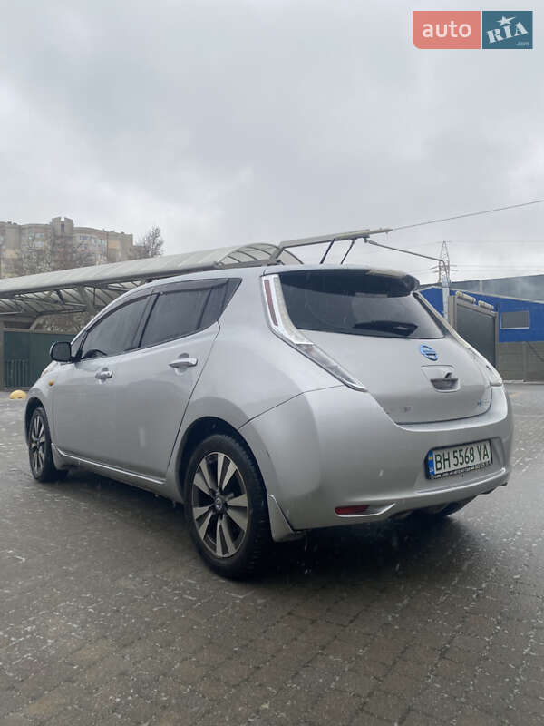 Хэтчбек Nissan Leaf 2013 в Одессе фото 3 Хэтчбек Nissan Leaf 2013 в Одессе