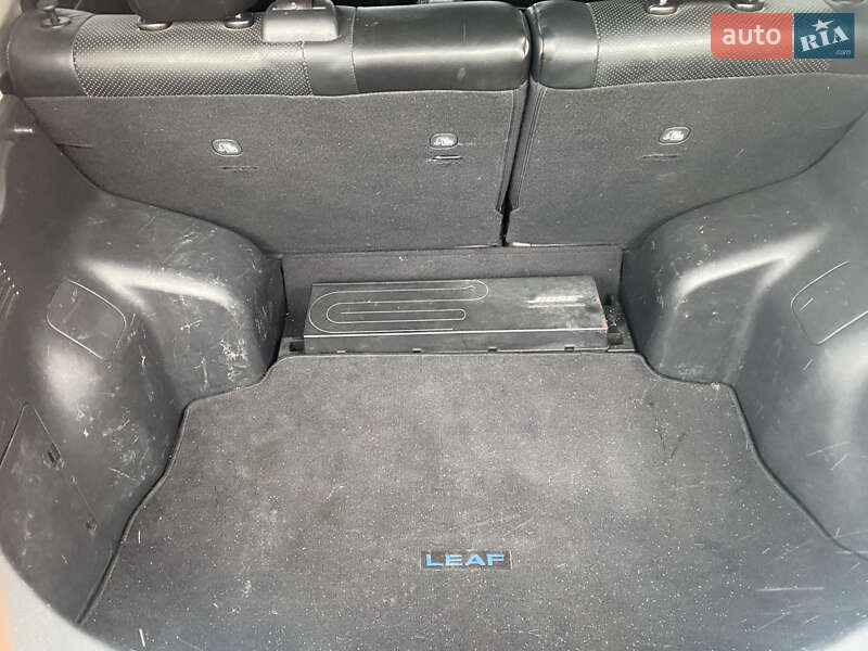 Хэтчбек Nissan Leaf 2013 в Одессе фото 10 Хэтчбек Nissan Leaf 2013 в Одессе