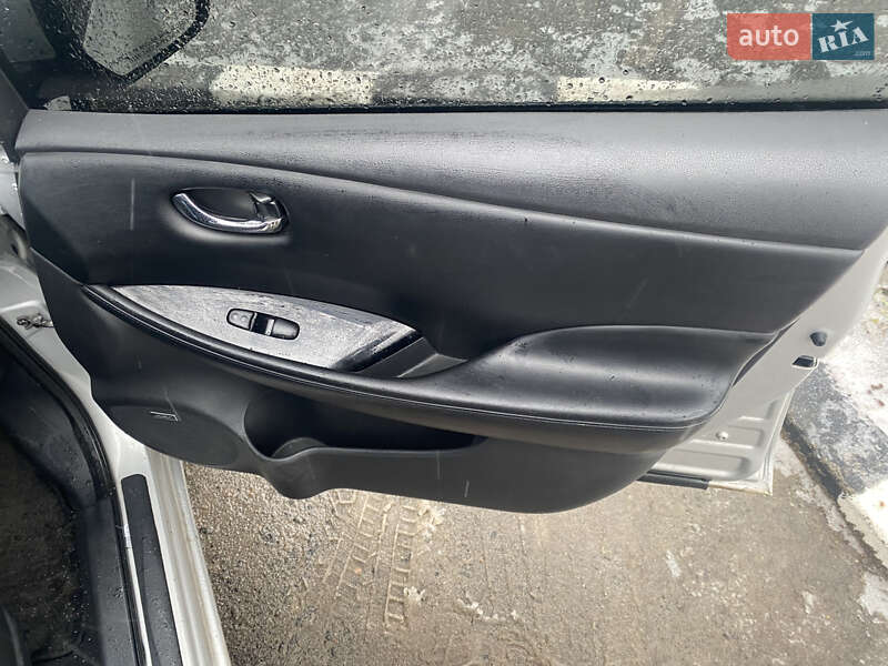 Хэтчбек Nissan Leaf 2013 в Одессе фото 14 Хэтчбек Nissan Leaf 2013 в Одессе