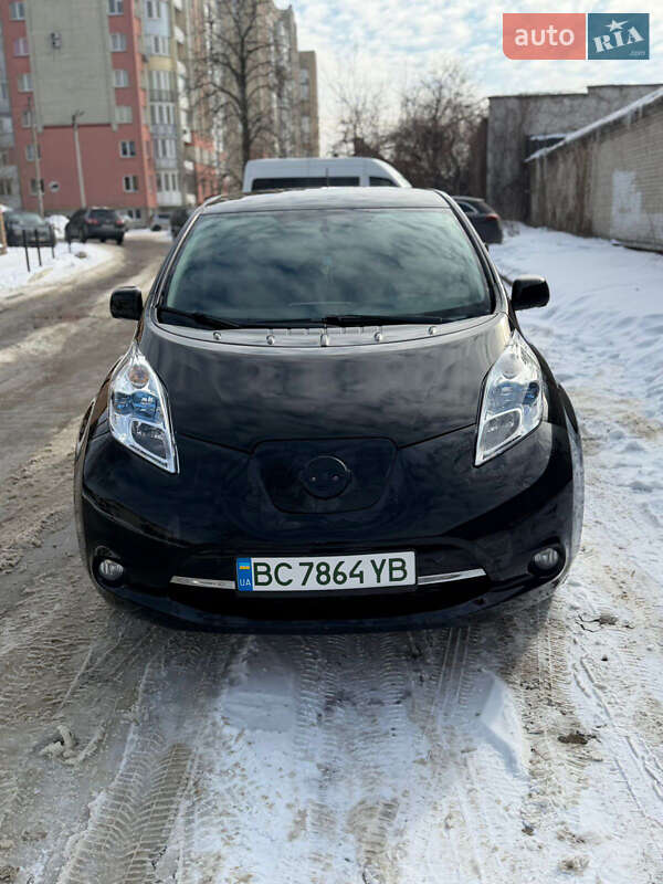 Хэтчбек Nissan Leaf 2014 в Львове фото Хэтчбек Nissan Leaf 2014 в Львове