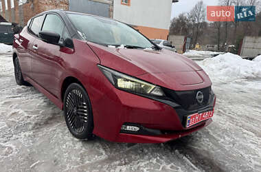 Хэтчбек Nissan Leaf 2023 в Ровно