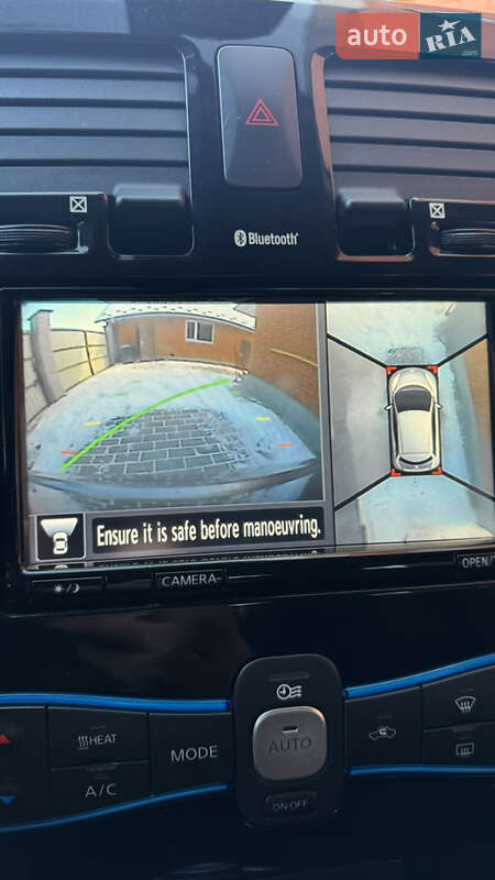 Хэтчбек Nissan Leaf 2015 в Виннице фото 30 Хэтчбек Nissan Leaf 2015 в Виннице