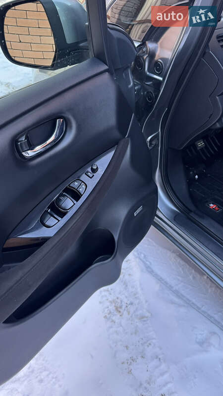 Хэтчбек Nissan Leaf 2015 в Виннице фото 23 Хэтчбек Nissan Leaf 2015 в Виннице