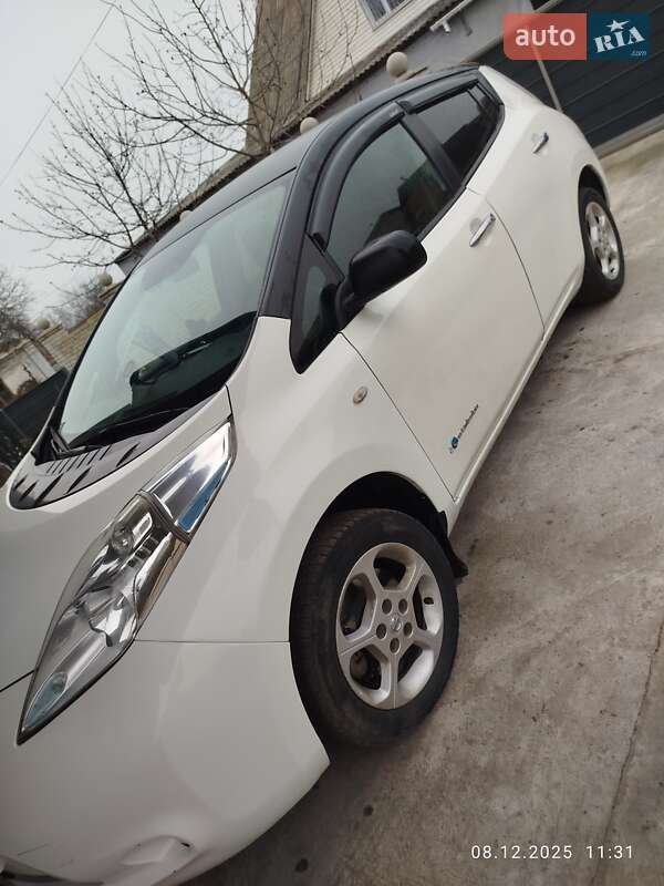 Хетчбек Nissan Leaf 2017 в Гайсину фото 2 Хетчбек Nissan Leaf 2017 в Гайсину