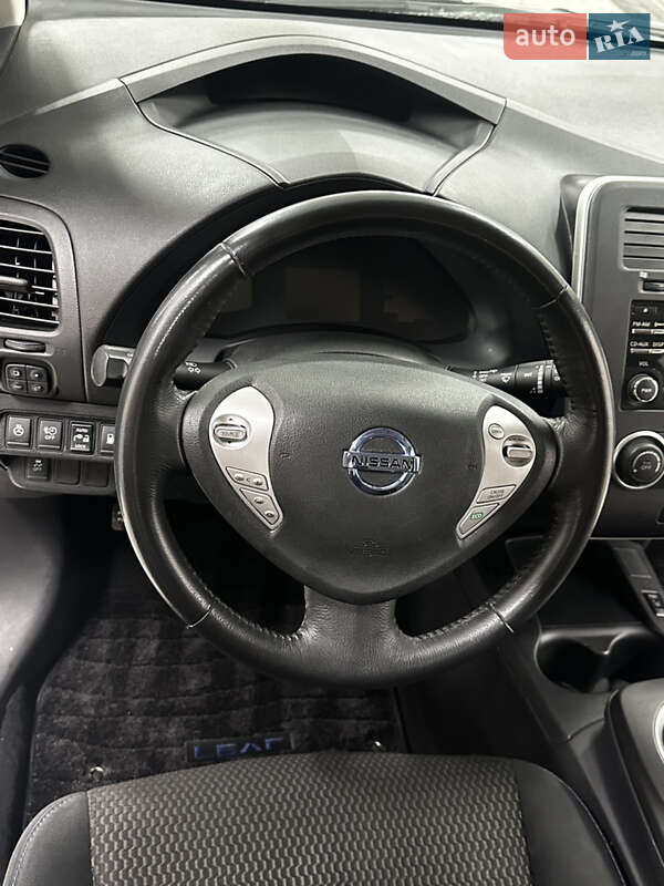 Хэтчбек Nissan Leaf 2014 в Житомире