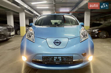 Хэтчбек Nissan Leaf 2016 в Киеве