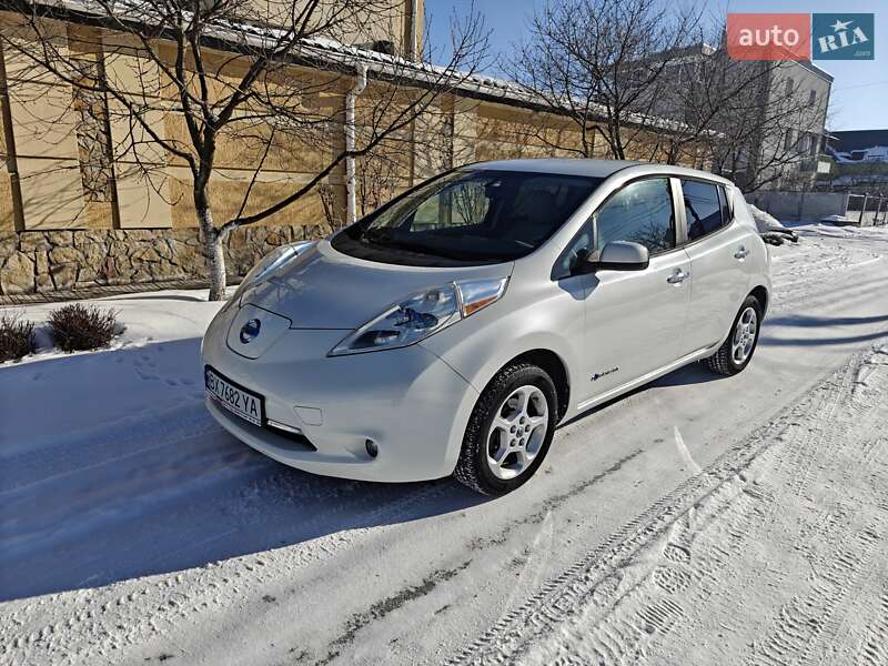 Хэтчбек Nissan Leaf 2013 в Хмельницком фото Хэтчбек Nissan Leaf 2013 в Хмельницком