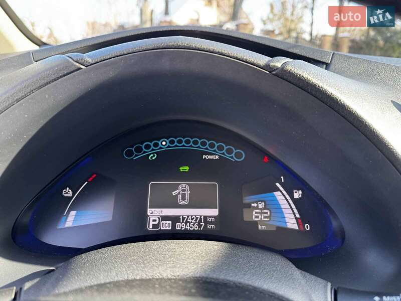 Хетчбек Nissan Leaf 2015 в Києві