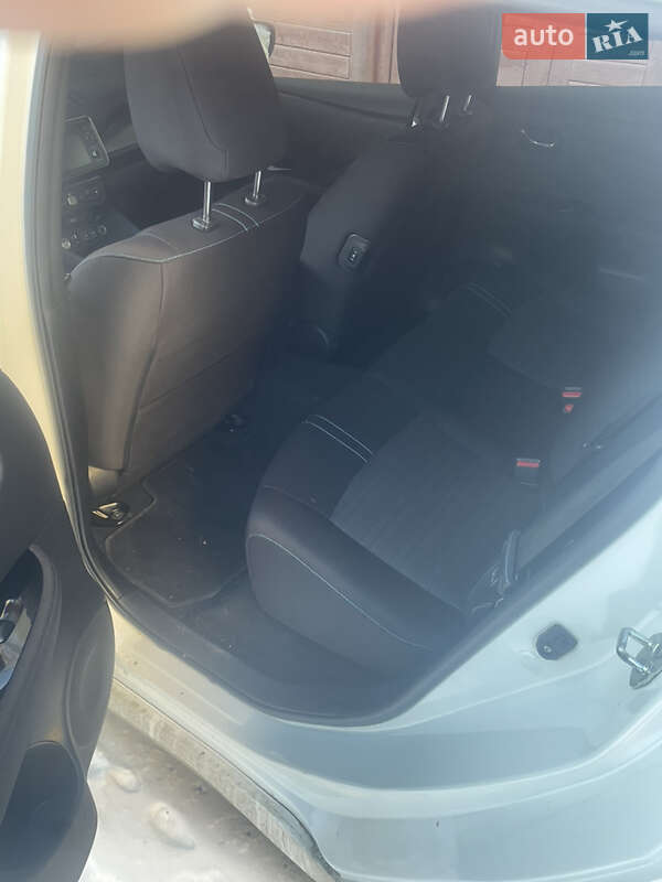 Хетчбек Nissan Leaf 2018 в Рівному