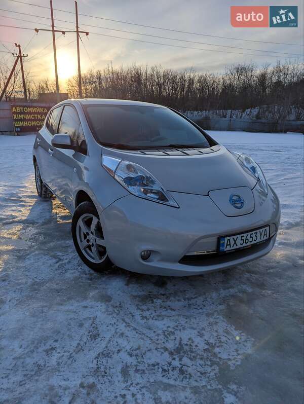 Nissan Leaf 2011