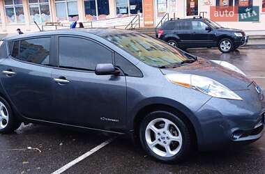 Хетчбек Nissan Leaf 2013 в Кам'янець-Подільському