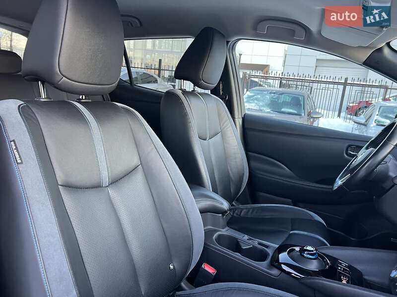 Хетчбек Nissan Leaf 2018 в Києві