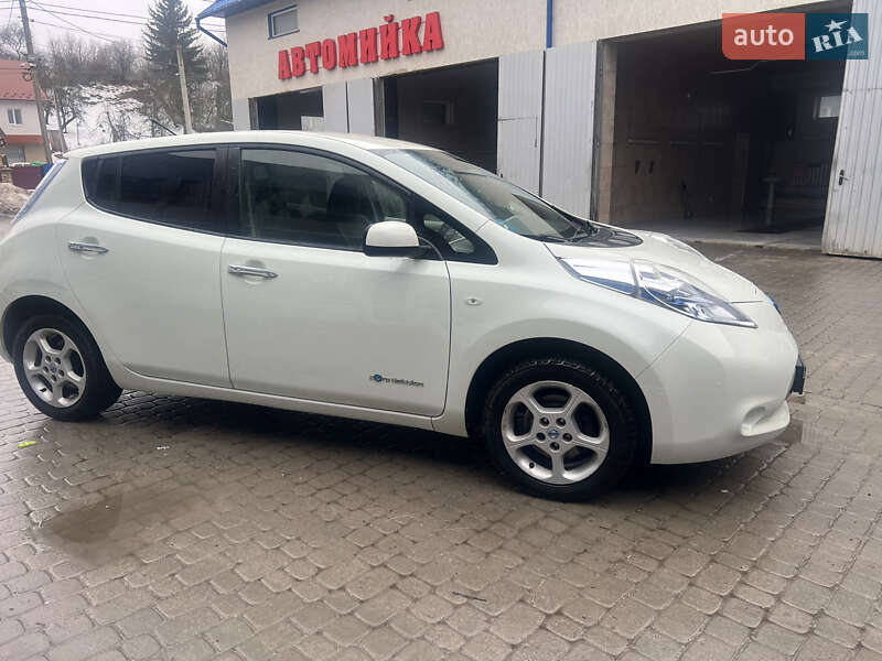 Хэтчбек Nissan Leaf 2012 в Кременце фото 4 Хэтчбек Nissan Leaf 2012 в Кременце