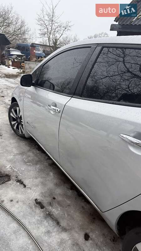 Хэтчбек Nissan Leaf 2018 в Полтаве