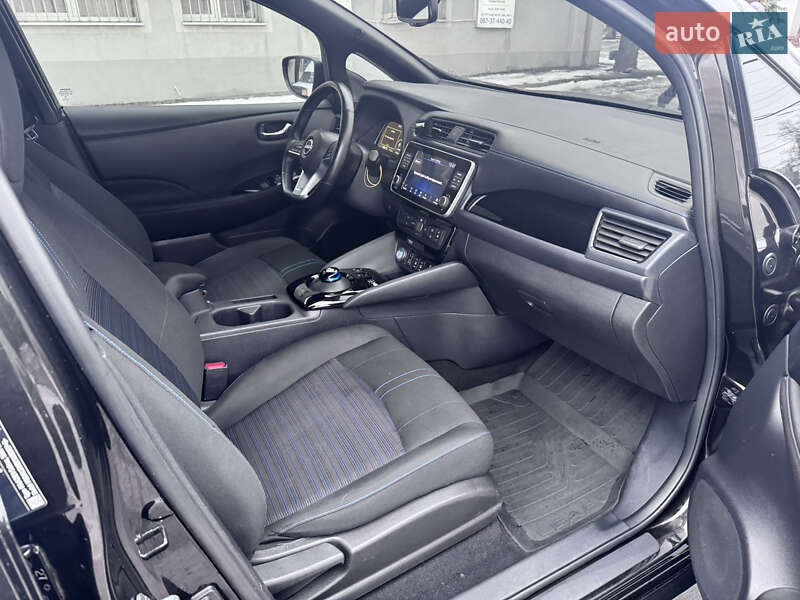 Хэтчбек Nissan Leaf 2022 в Днепре фото 13 Хэтчбек Nissan Leaf 2022 в Днепре