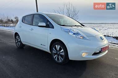 Хетчбек Nissan Leaf 2016 в Охтирці