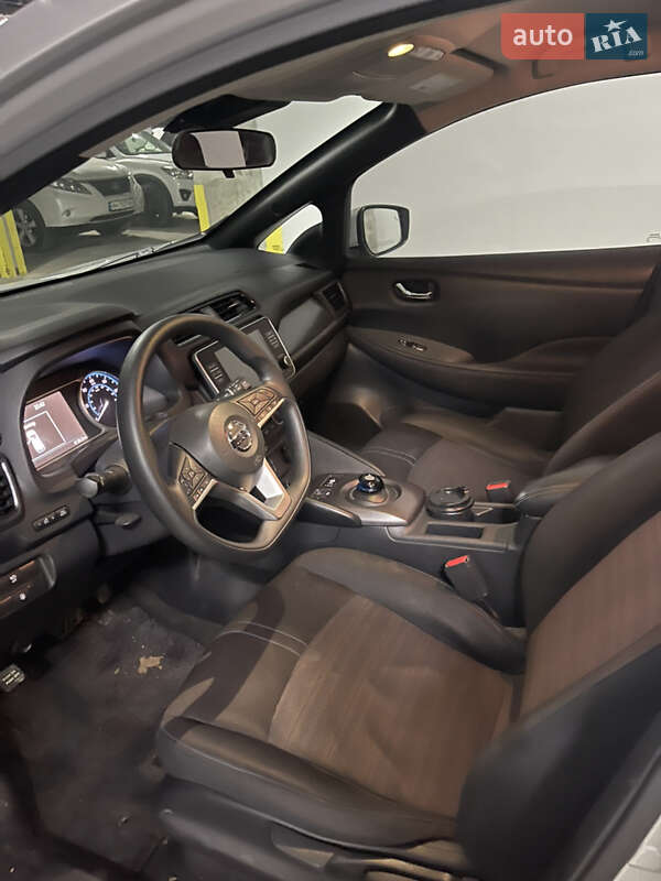Хэтчбек Nissan Leaf 2020 в Львове фото 9 Хэтчбек Nissan Leaf 2020 в Львове