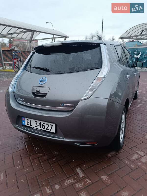 Хэтчбек Nissan Leaf 2014 в Ровно