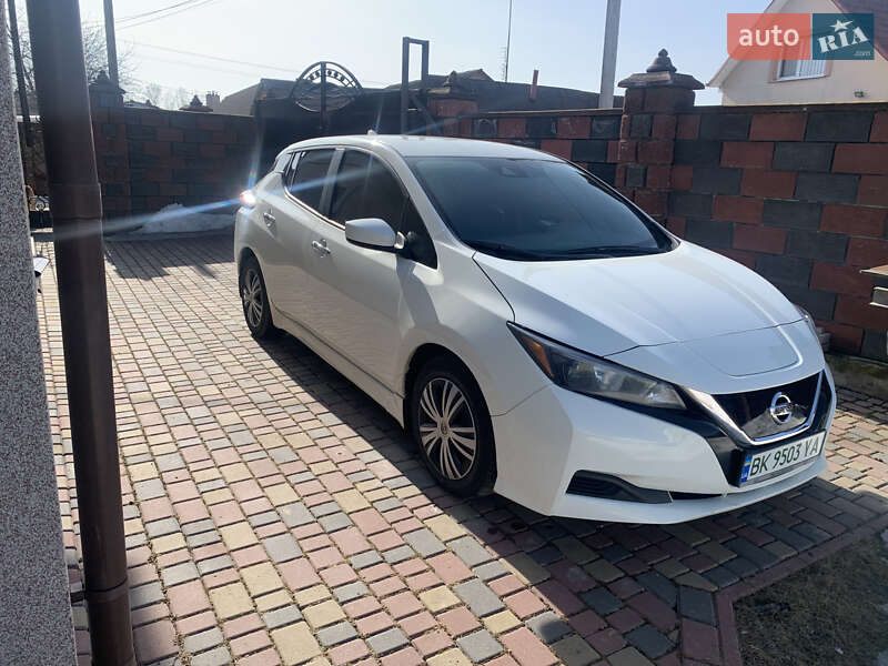 Nissan Leaf 2022