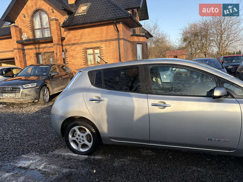 Хетчбек Nissan Leaf 2013 в Луцьку фото 4 Хетчбек Nissan Leaf 2013 в Луцьку