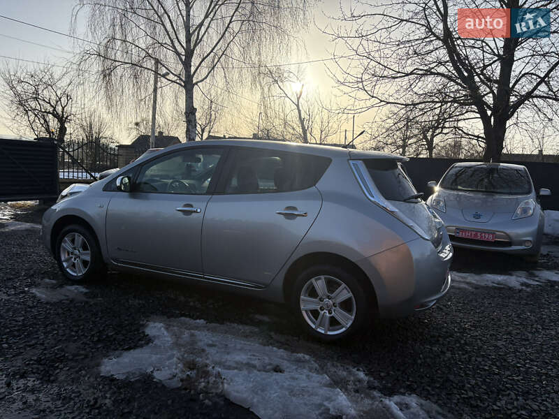 Хетчбек Nissan Leaf 2013 в Луцьку фото 6 Хетчбек Nissan Leaf 2013 в Луцьку