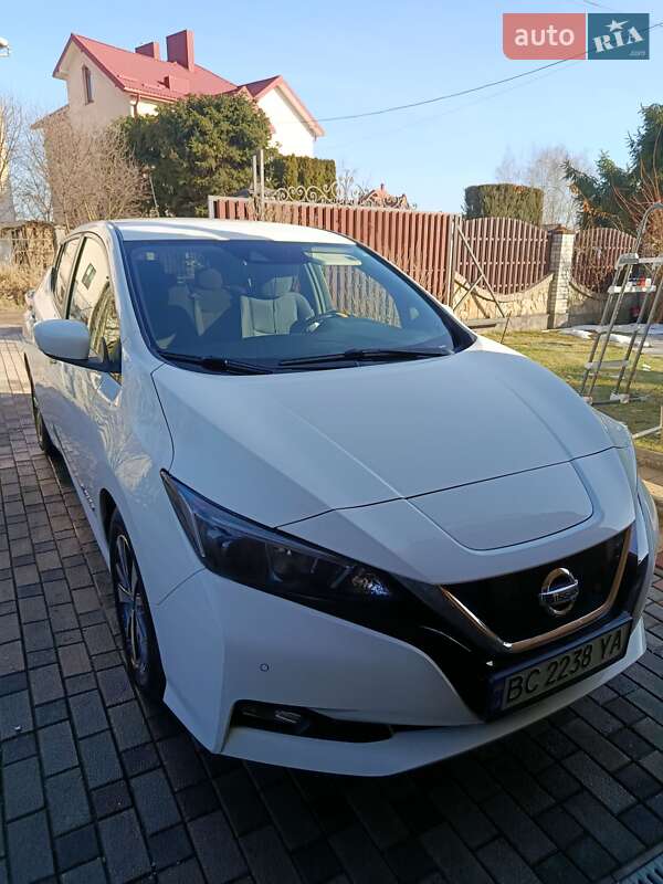 Хэтчбек Nissan Leaf 2018 в Львове