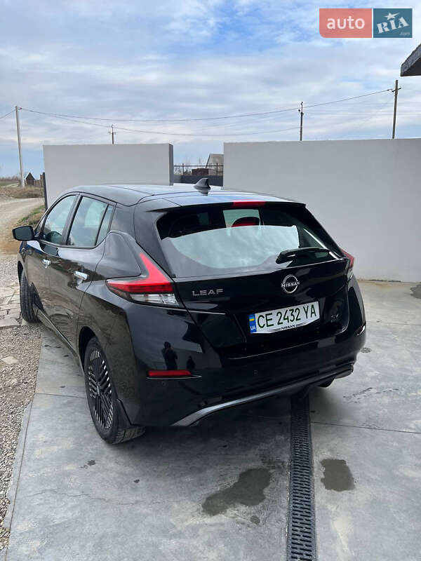 Хетчбек Nissan Leaf 2022 в Чернівцях