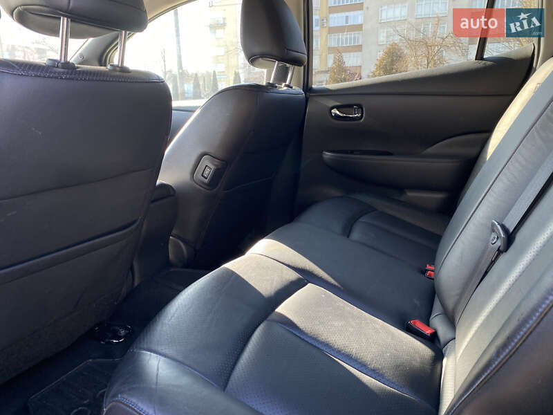 Хэтчбек Nissan Leaf 2013 в Ивано-Франковске