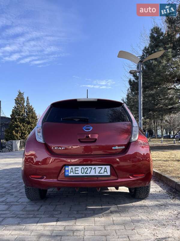 Хэтчбек Nissan Leaf 2014 в Днепре